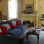 ヴィラ La Maison D Artiste *